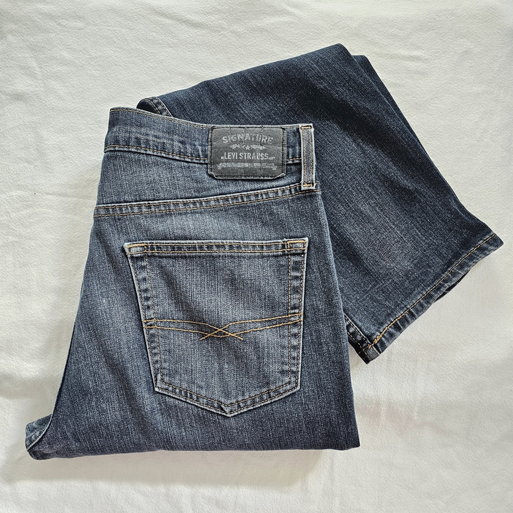 Signature Levi Strauss Mens Jeans 36 x 32 Black Label Denim 5 pocket